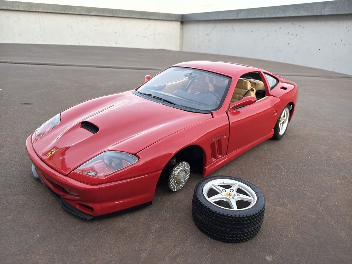 Bburago Modellini d'auto: Ferrari 550 Maranello - 1/18 - Bburago – Usato da Wolfwil venduto da Rolex1