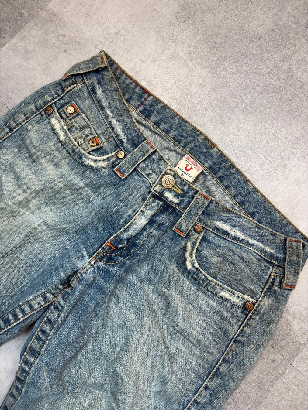 True Religion Jeans: True Religion Bootcut Flared Jeans - Grösse L/28 – Nuovo (secondo la descrizione) da Werdenberg venduto da hase.vintage 3