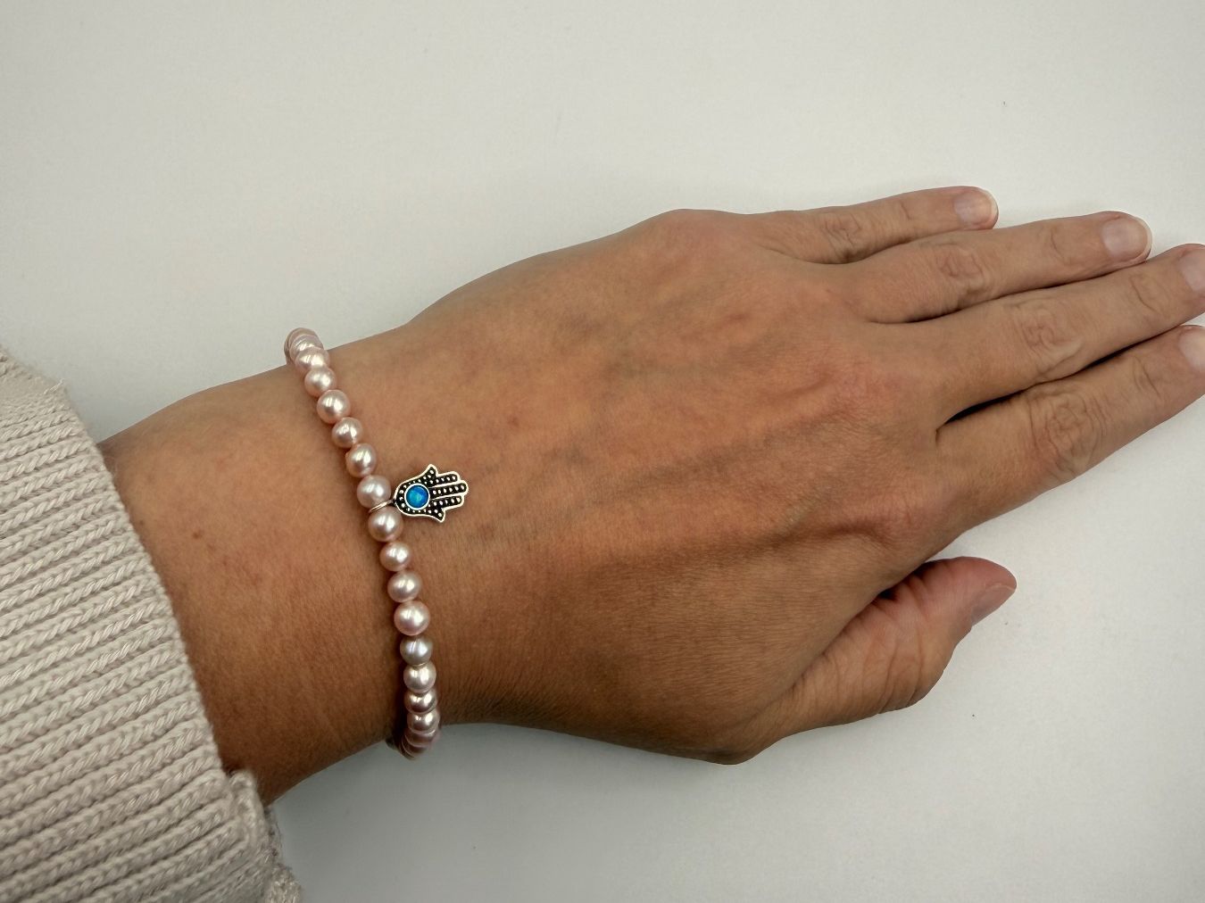 Bracciali & Braccialetti: Armband Fatima Hand Süsswasserperle Opal – Nuovo e nell'imballaggio originale da Zug venduto da gold.schmuck