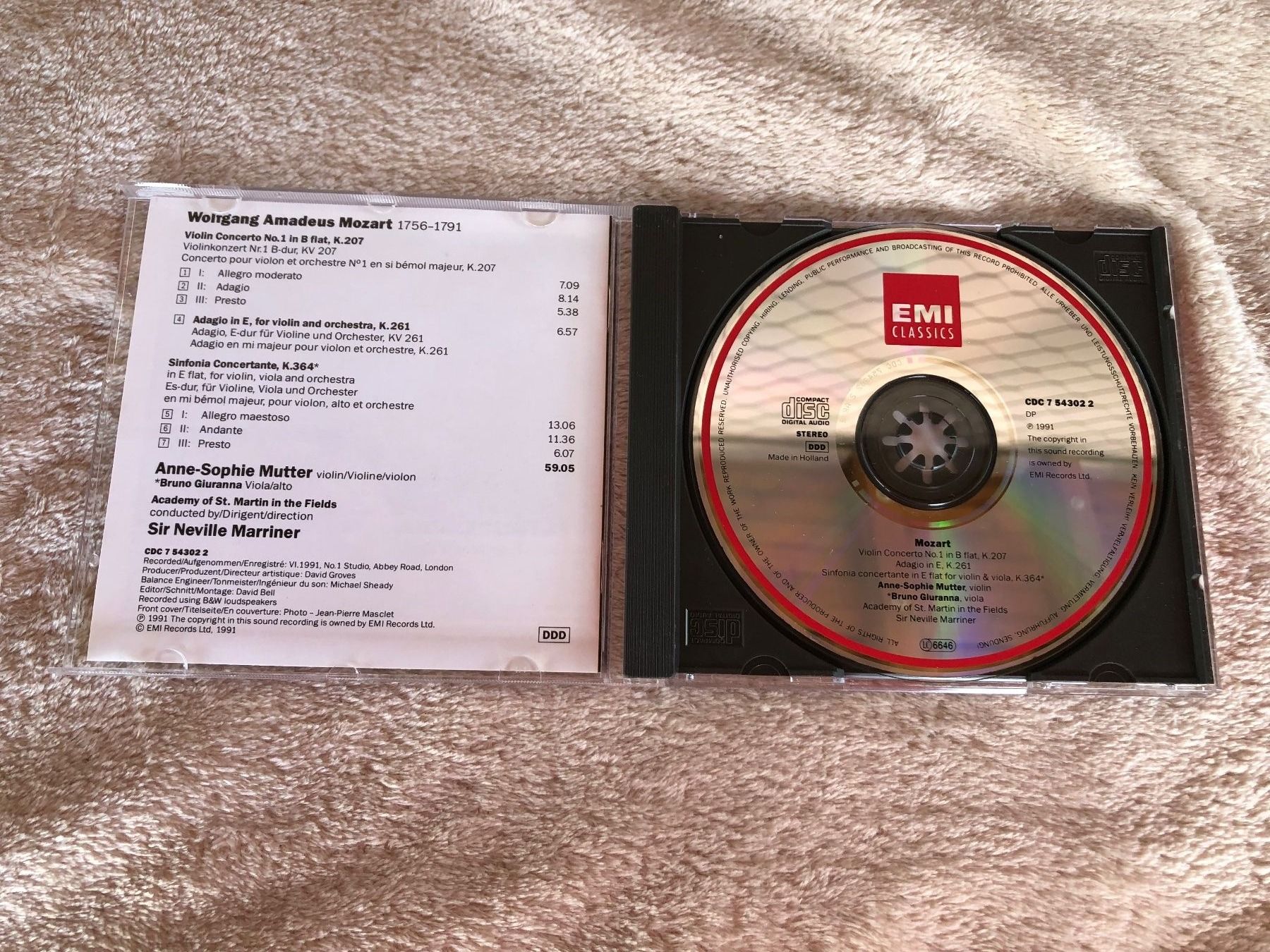 CDs: Mozart: Violinkonzert Nr.1, Mutter, Giuranna, Marriner CD – Gebraucht aus Schübelbach von Dolly990_2 1