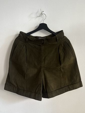 Wildleder Shorts Damen Grösse 40/M olive