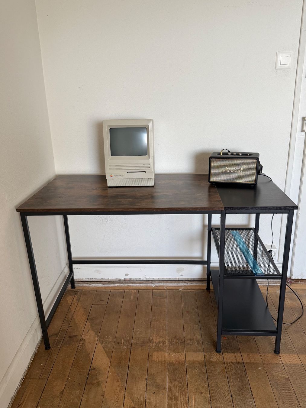 Scrivanie: Bureau noir/brun – Usato da Lausanne venduto da Ruche_ 1