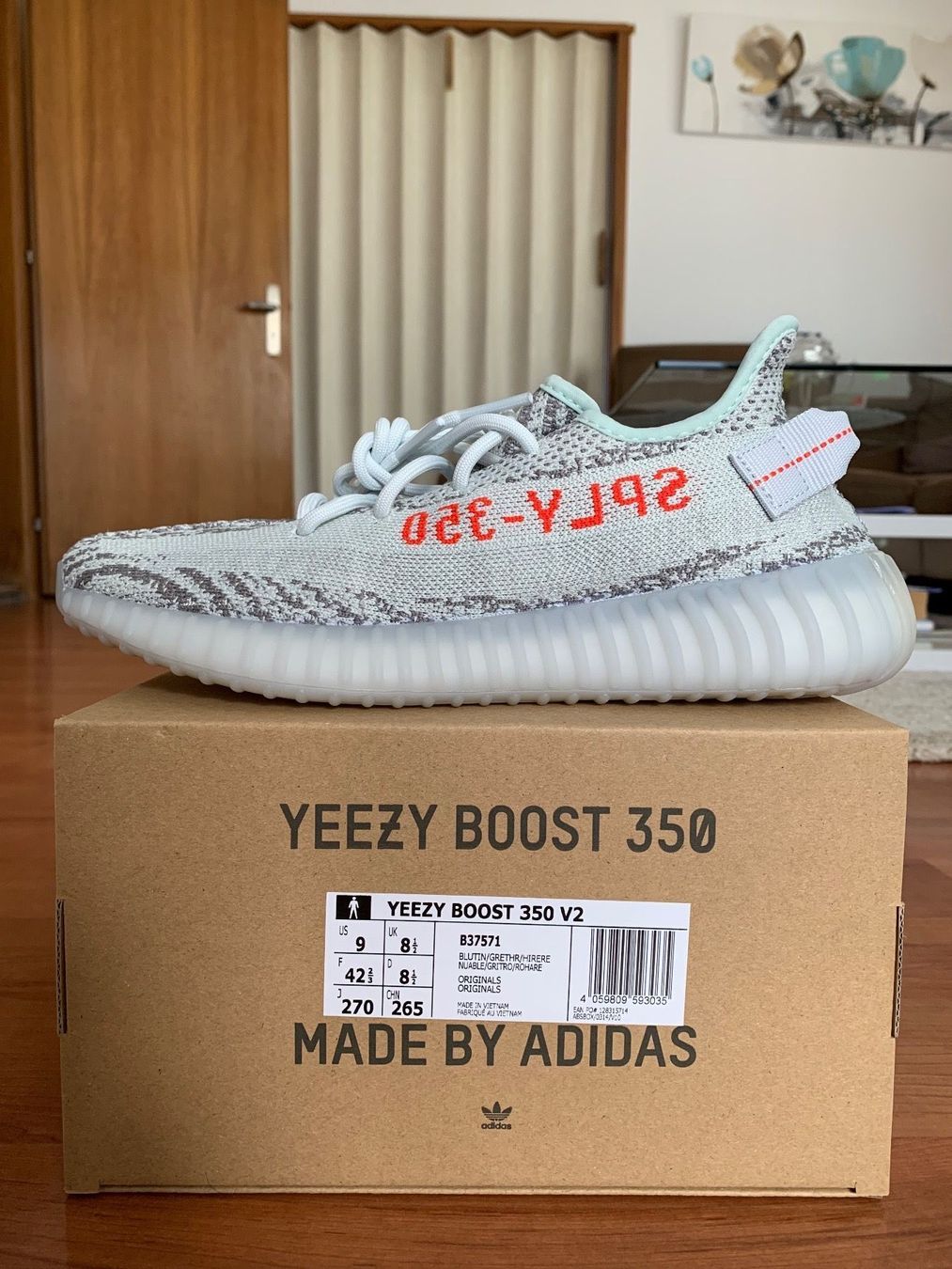 Adidas Herrenschuhe: Yeezy Boost 350 V2 Blue Tint – Neu und originalverpackt aus Schaan von Cre_atur59