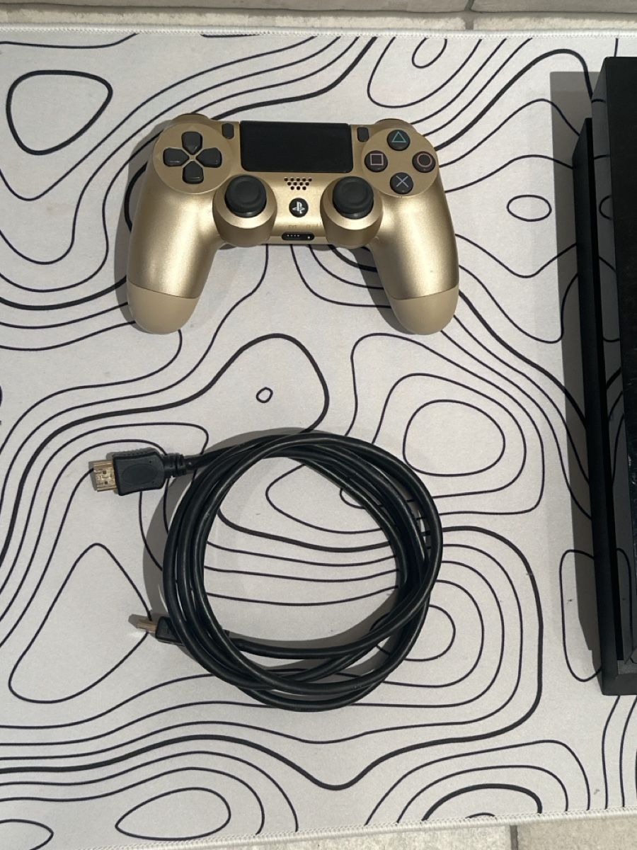 Sony Konsolen: Sony Ps4 + HDMI cable + Controller – Gebraucht aus Baar von max_k6xl 1