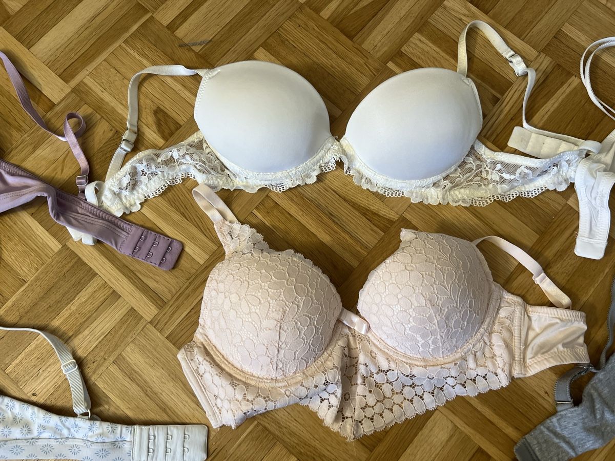 Autres dessous: Damen BHs 75A/75B – D'occasion à Zuchwil par Commander0 5