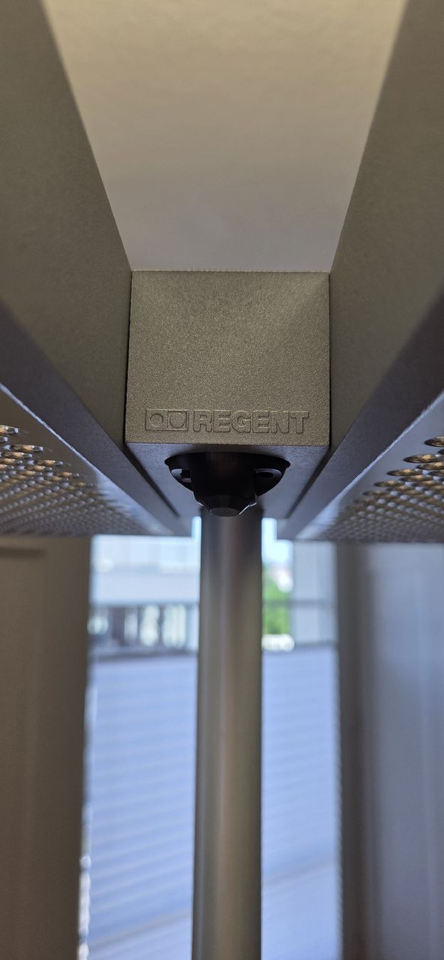 Regent Lampade: Stehlampe mit Bewegungsmelder – Usato da Uster venduto da prisi24 1