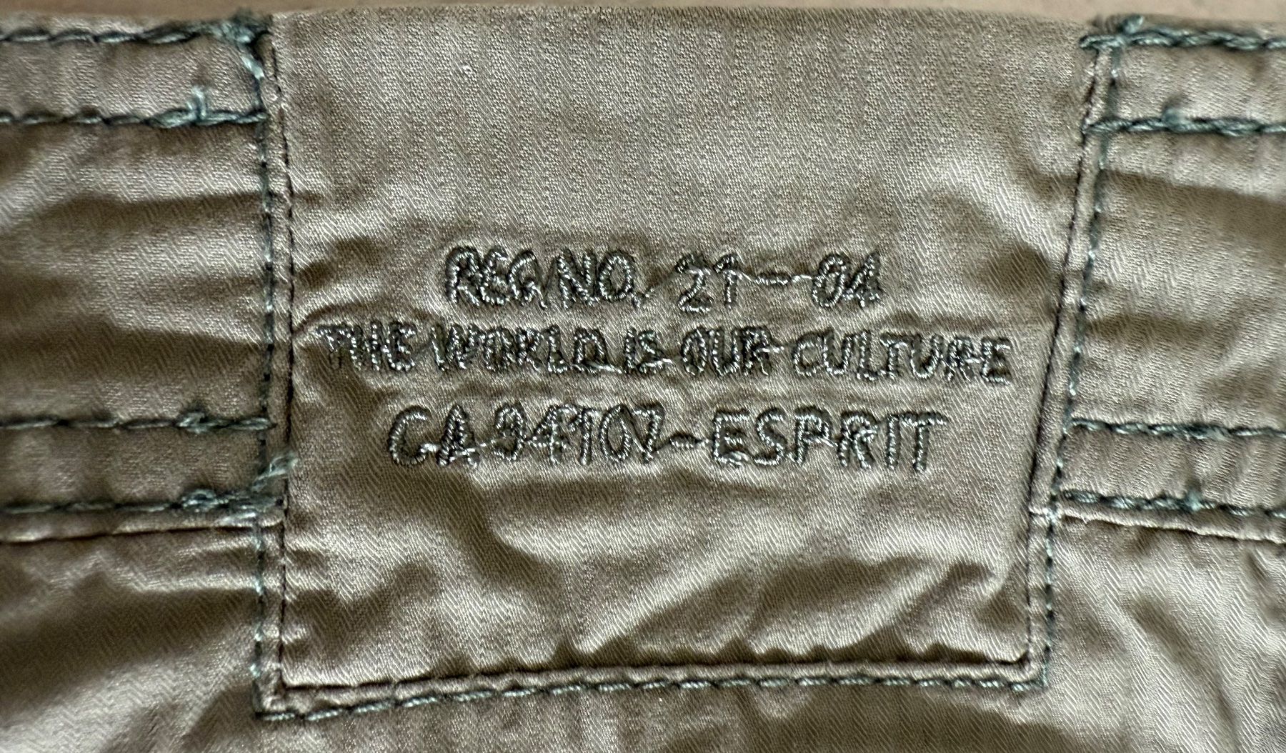Esprit Pantaloni: Coole Cargohose der Marke Esprit, Grösse 36 – Nuovo (secondo la descrizione) da Niederweningen venduto da baghirac 5