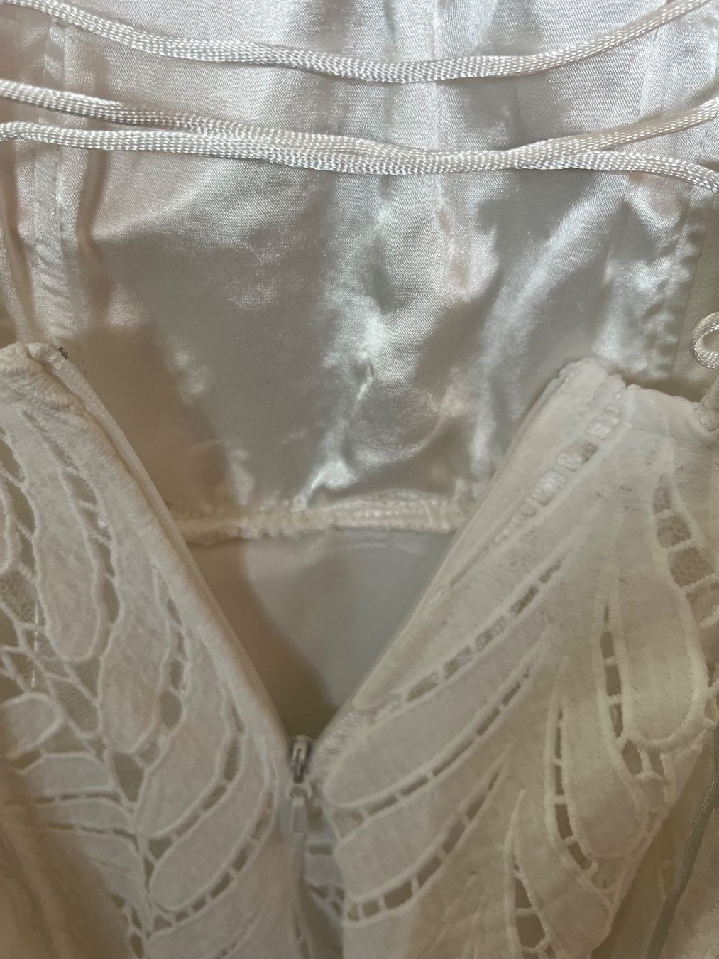 Kleider: Splendide robe neuve – Neu (gemäss Beschreibung) aus Lugnorre von jul_lnh6 1