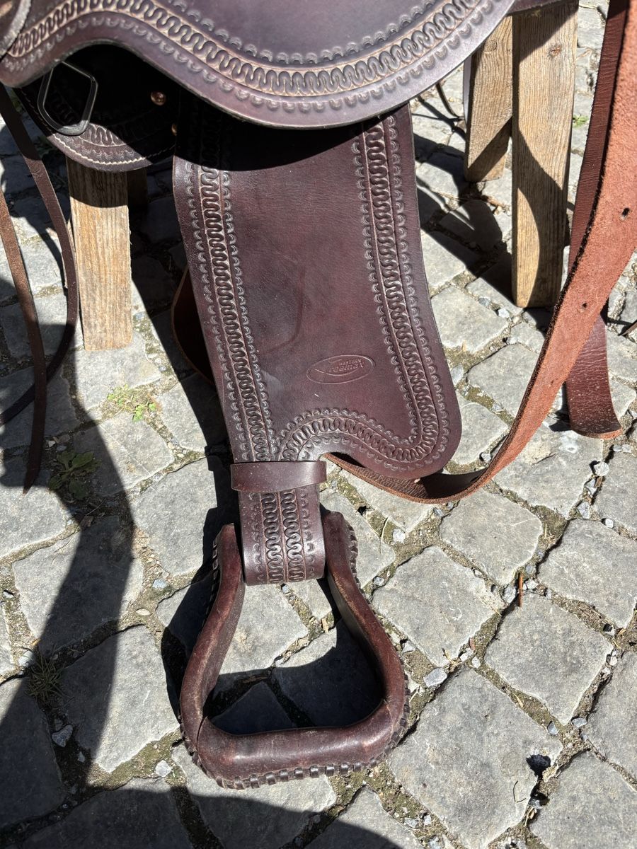 Selles, accessoires: Freemax-Westernsattel – D'occasion à St. Gallen par may_8fbd 3