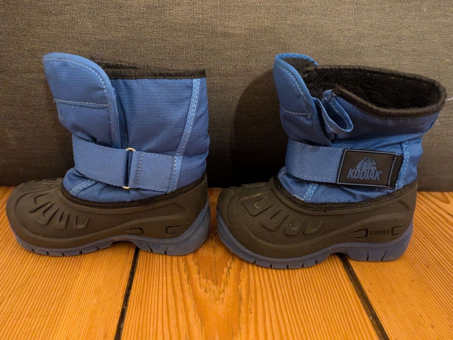 Scarpe per ragazzi: Schneestiefel, Kinder Winterschuhe Gr.26 – Usato da Winterthur venduto da PMeyja03 3