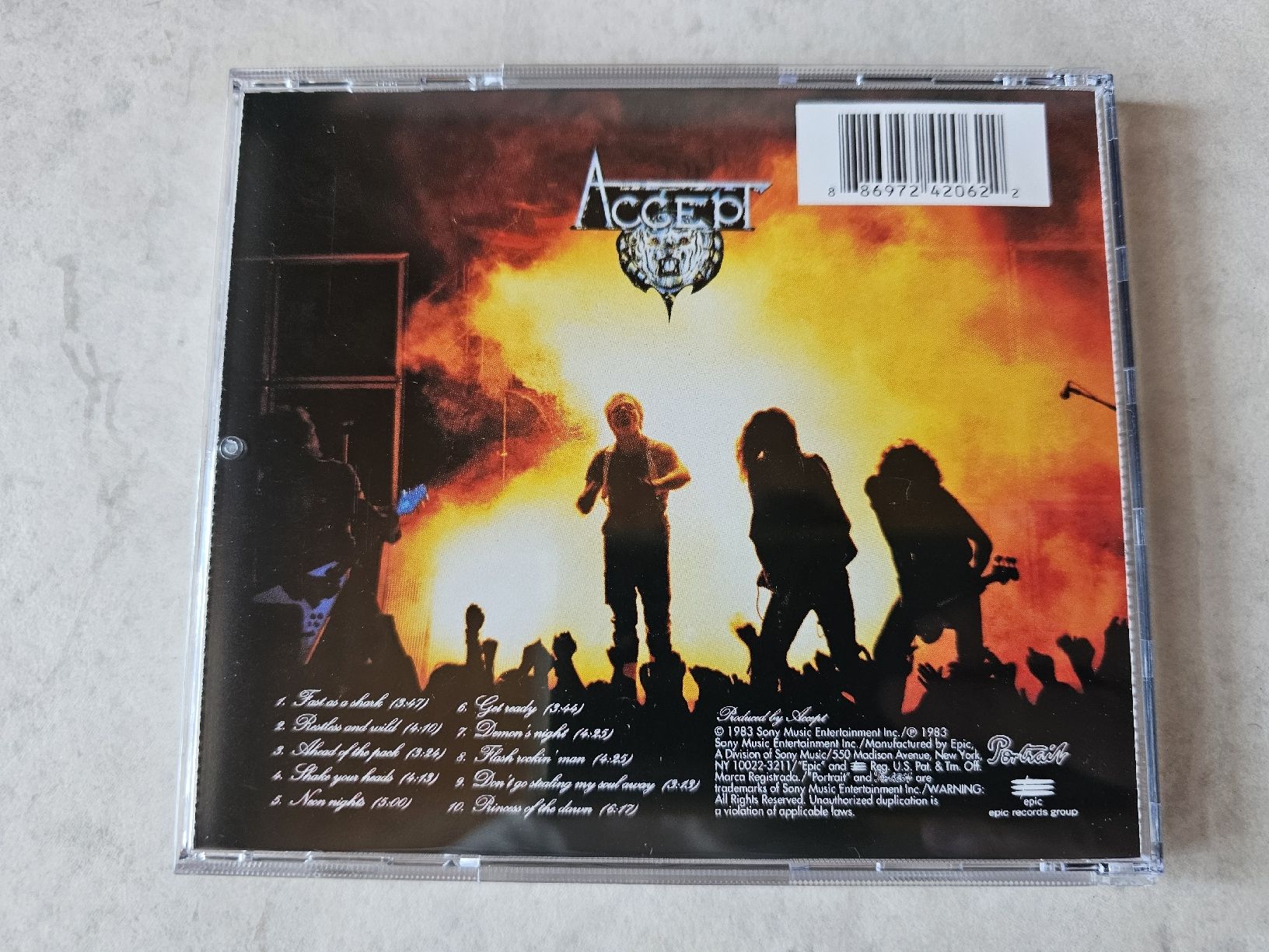 CDs: Accept  -  Restless And Wild  – D'occasion à Schneisingen par backstore24 1