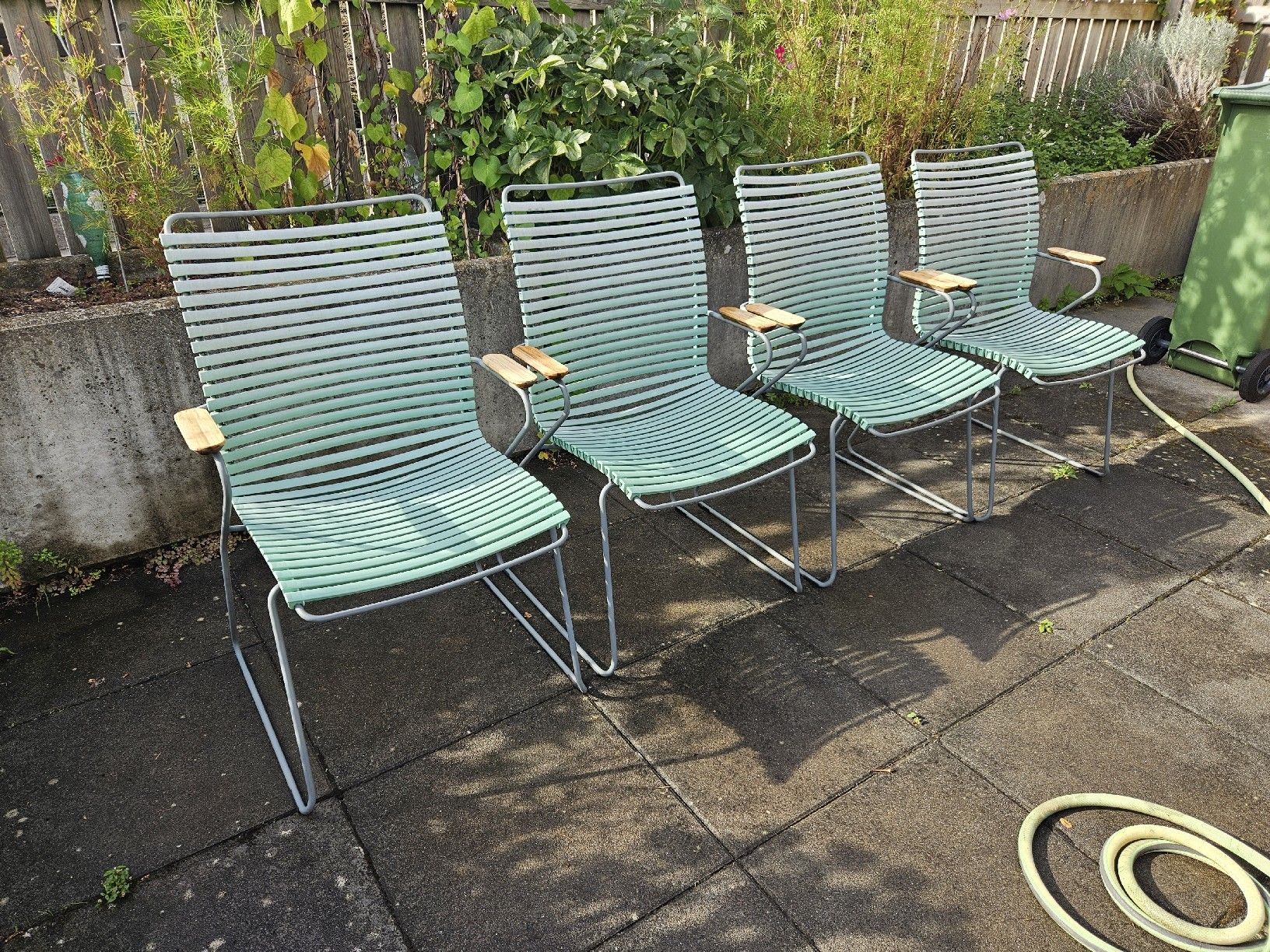 Stühle: Gartenstuhl 4er-Set Click von HOUE – Gebraucht aus Zumikon von kira_gudi