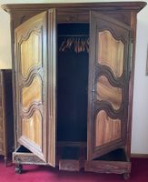 Armoire / penderie en bois massif