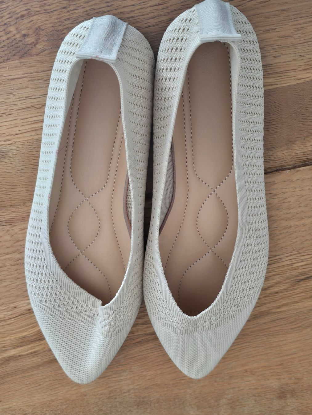 Scarpe da donna: BALLERINA BEIGE GR 40.5 – Usato da Möriken AG venduto da rowyta 1