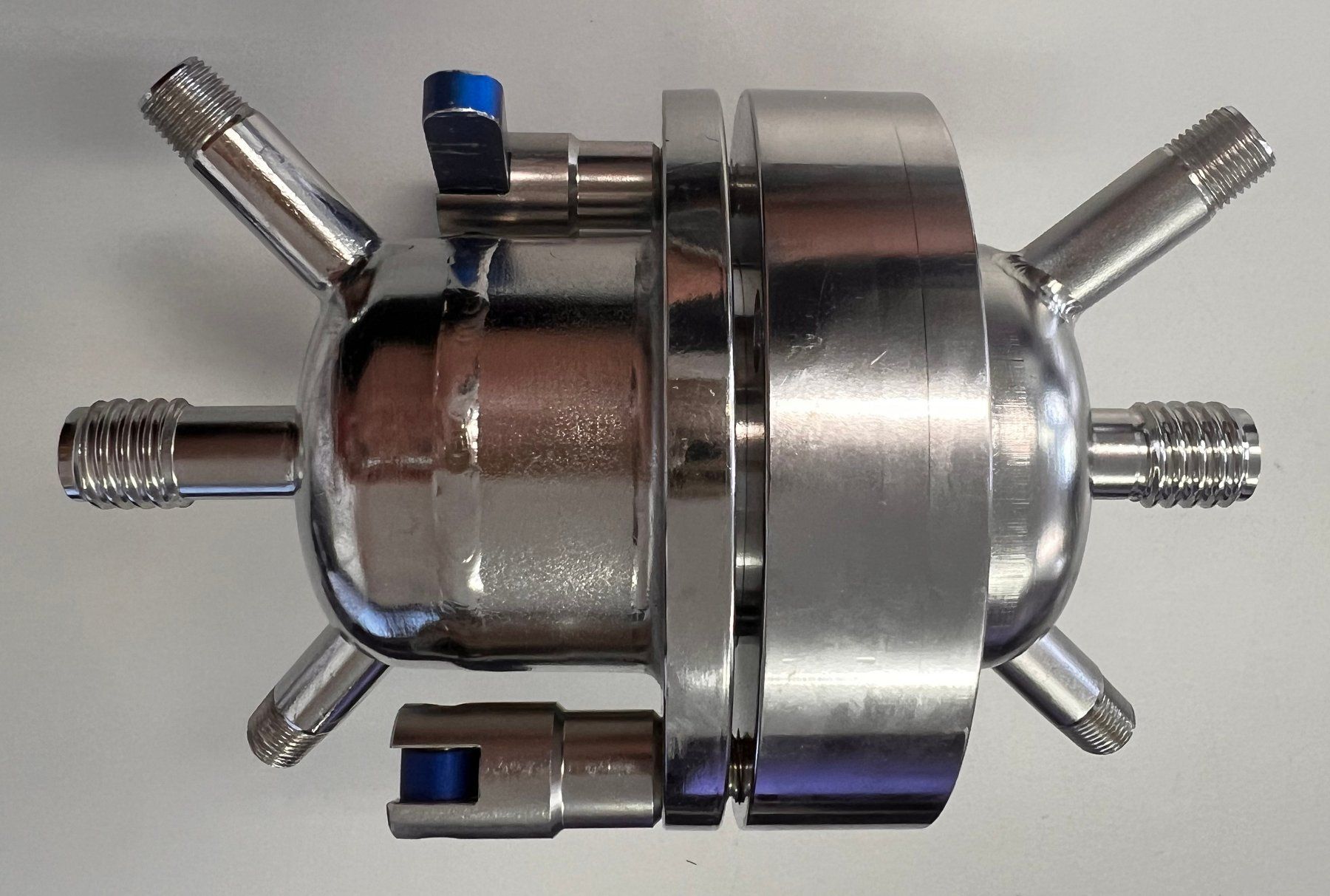 Laborzubehör: Hochdruck Filter/Nutsche heiz-/kühlbar 50ml – Gebraucht aus Niederdorf von LeptonAG_Labor 1