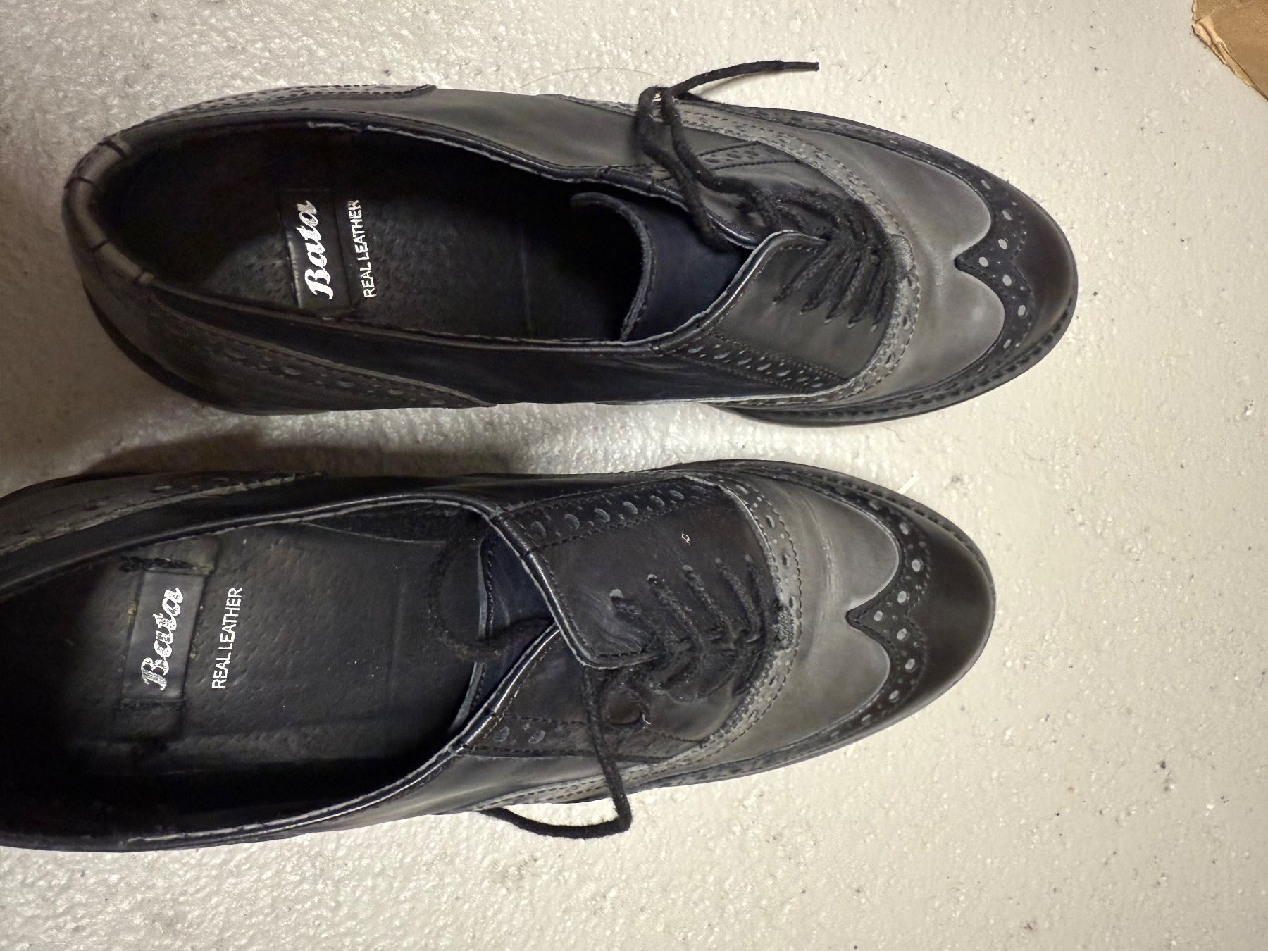 Scarpe da donna: Bata Echt Leder Schuhe, schwarz/grau, Grösse 38 top! – Usato da Bettwil venduto da Tija007