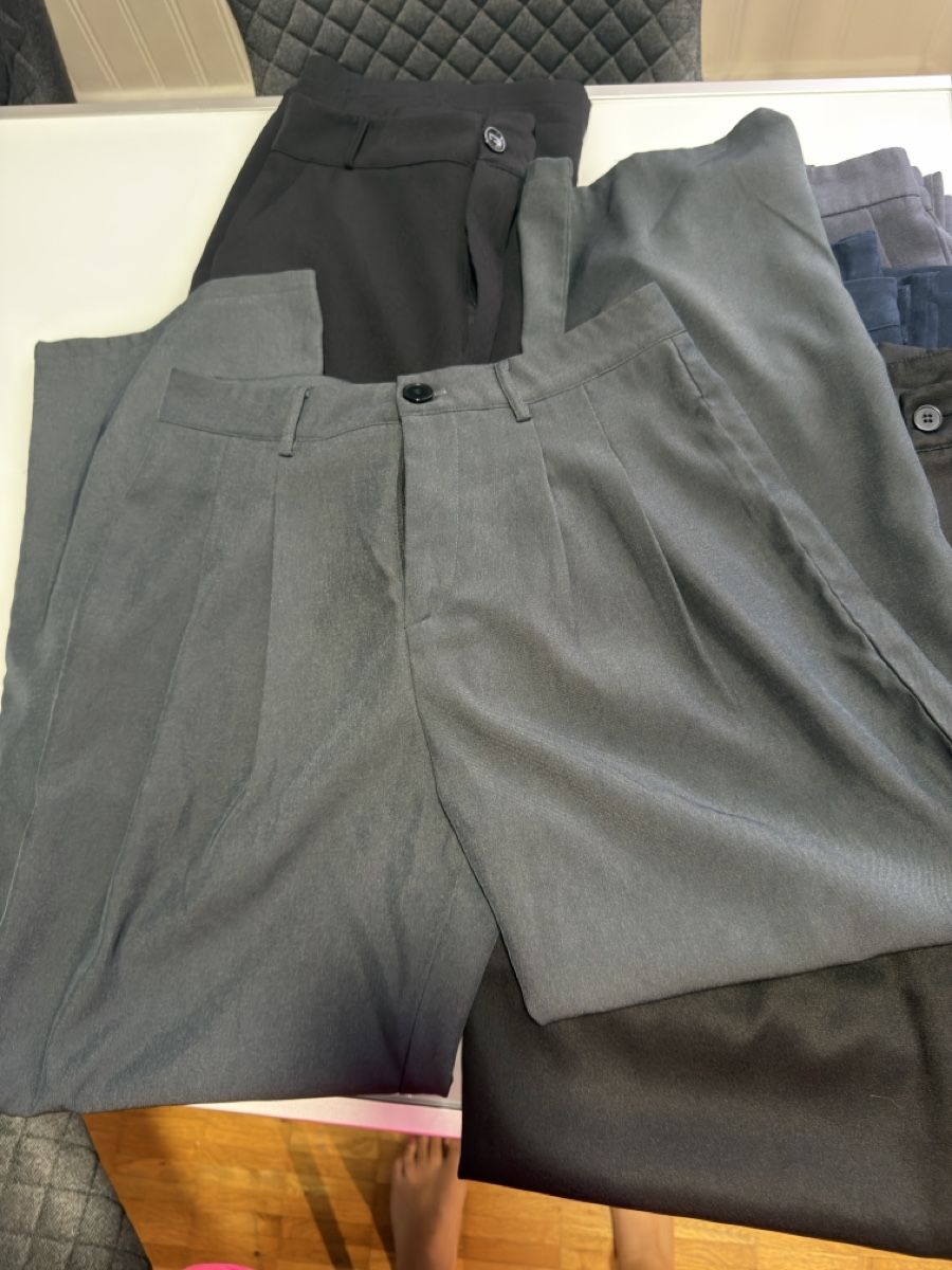 Kleiderpakete: Elegante weite Hosen  – Gebraucht aus Basadingen von ttb_vs95 2