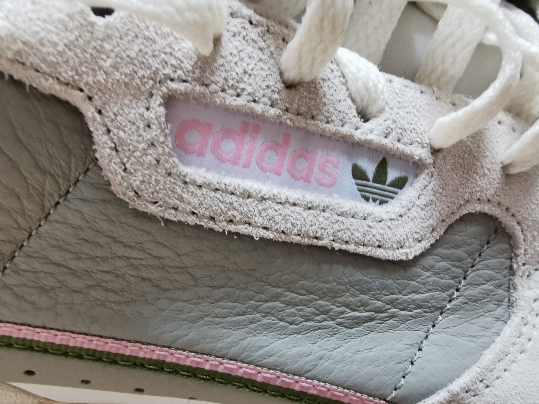 Adidas Scarpe da donna: Sneaker Adidas Gr. 40 – Usato da Stäfa venduto da flamingo_17 3