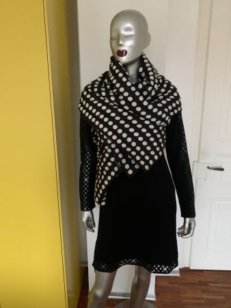 MaxMara: Neue exklusive und grosszügige Seidenstola/Schal
