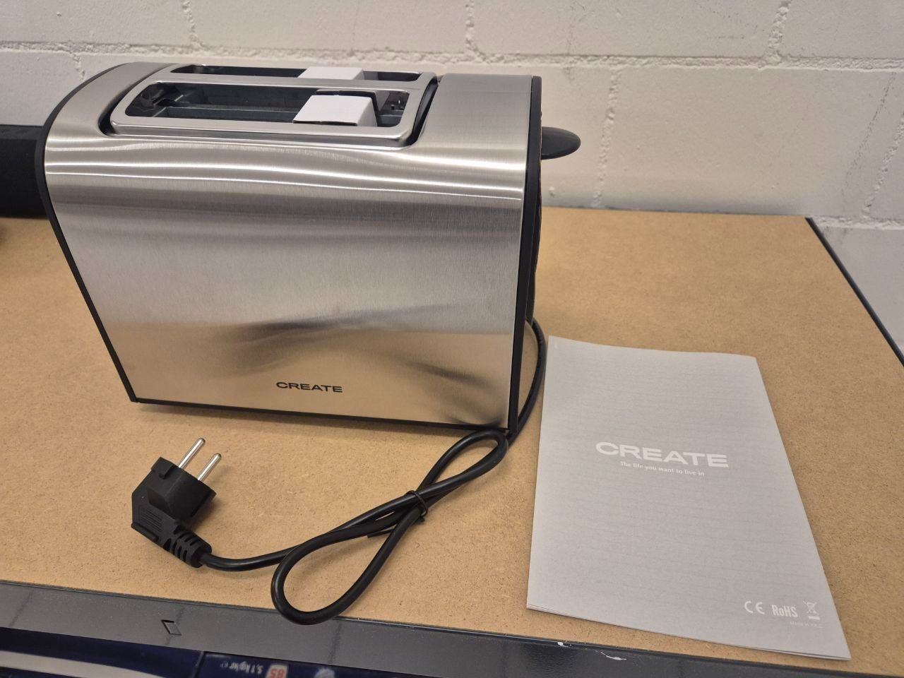 Elettrodomestici da cucina: Neuer Create Design Toaster Edelstahl Retro – Nuovo e nell'imballaggio originale da Volketswil venduto da CinziaVolki