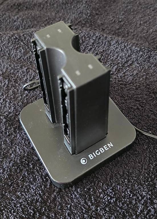 Adattatori & Cavi: bigben quad charging station – Usato da Steinach venduto da Feuerwehr7