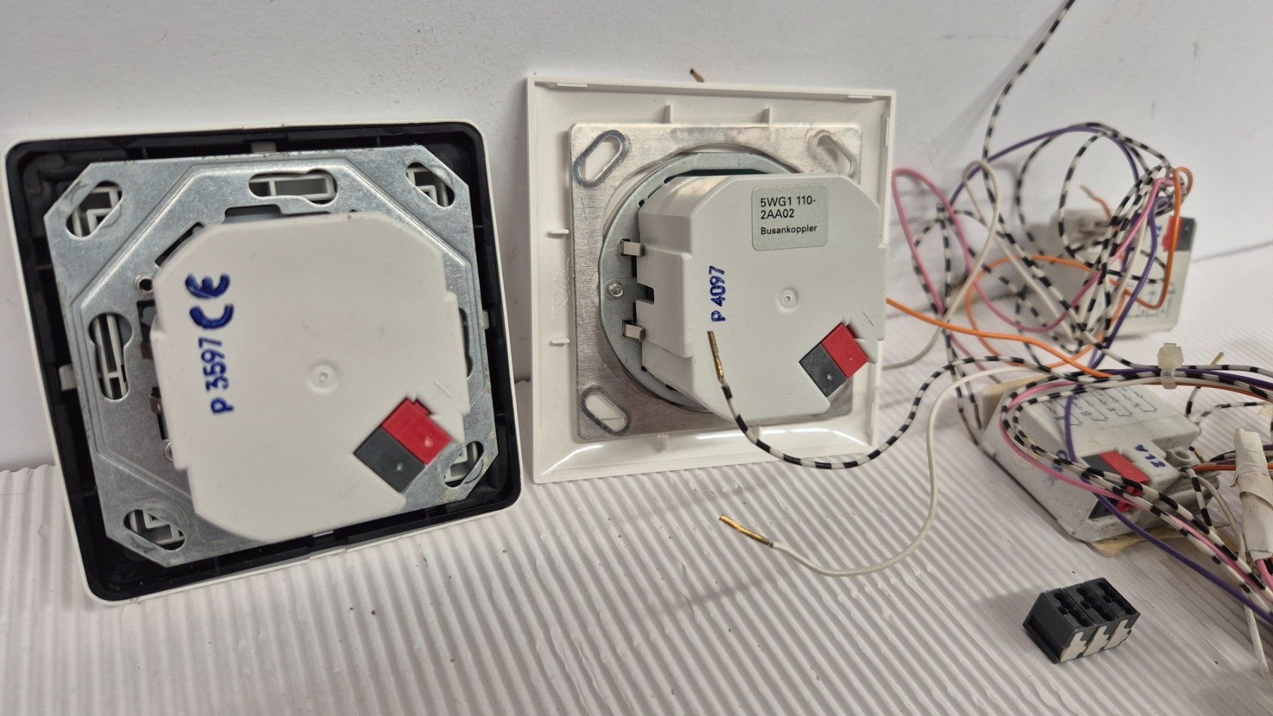 Componenti elettronici: Div. KNX Komponenten ab 1.- – Usato da Sitterdorf venduto da Lenggi7 2