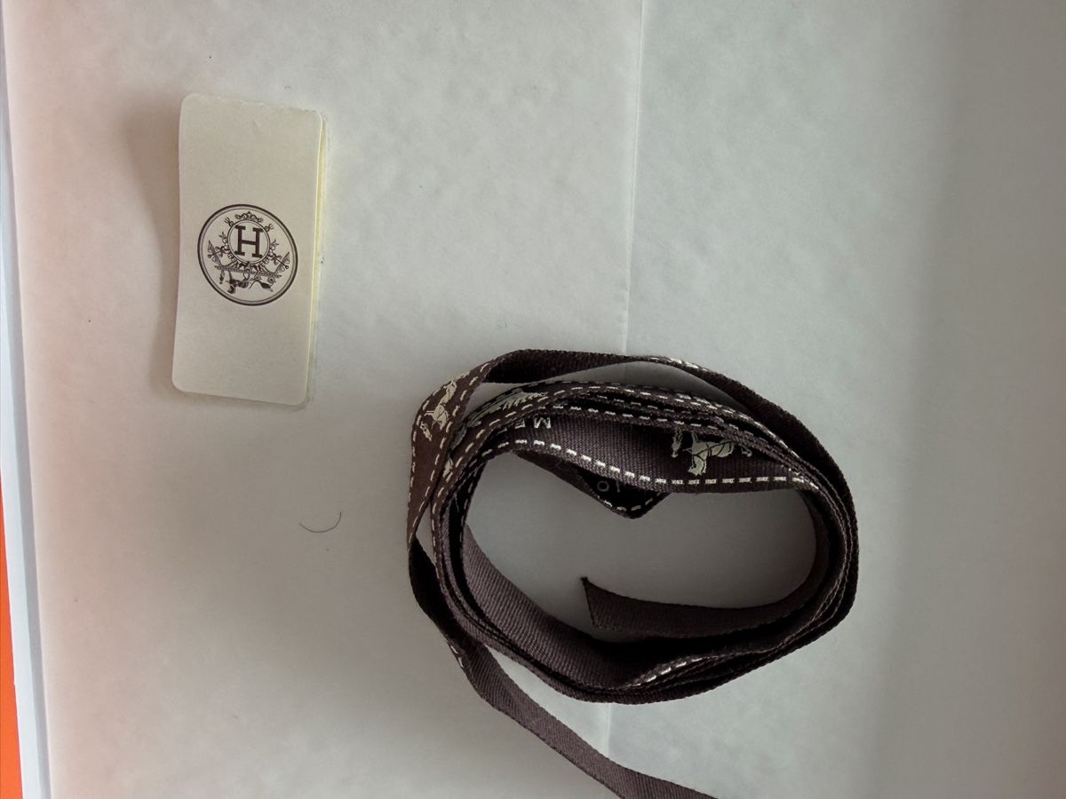 Hermès Foulard & Sciarpe: Hermès Carré 70 silk scarf NEW – Nuovo e nell'imballaggio originale da Zürich venduto da ilo_ckh7 6