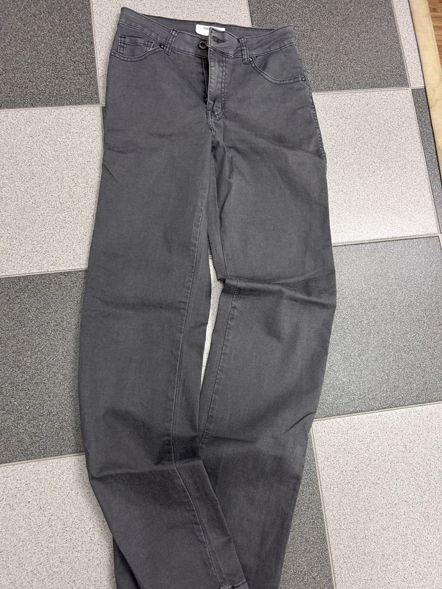Pantaloni: Neue Damenhose CHICORÉE in Grösse XS – Nuovo (secondo la descrizione) da Wohlen b. Bern venduto da Beppe99