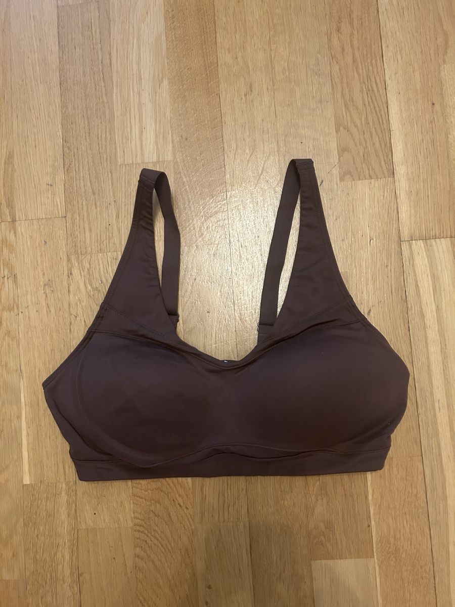 Sonstige Unterwäsche: Brauner Sport BH gr m – Gebraucht aus Allschwil von selake990673