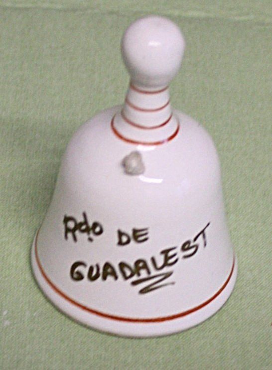 Campanacci mucche: Glocke Keramik weiss - rot – Usato da Flüelen venduto da Diversicum-Shop 2
