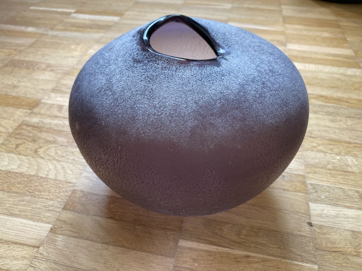 Vasen & Gefässe: Unique Donut-Shaped Vase – Gebraucht aus Gockhausen von wou_8s6h 1