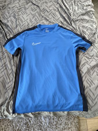 Nike dri fit L Blue
