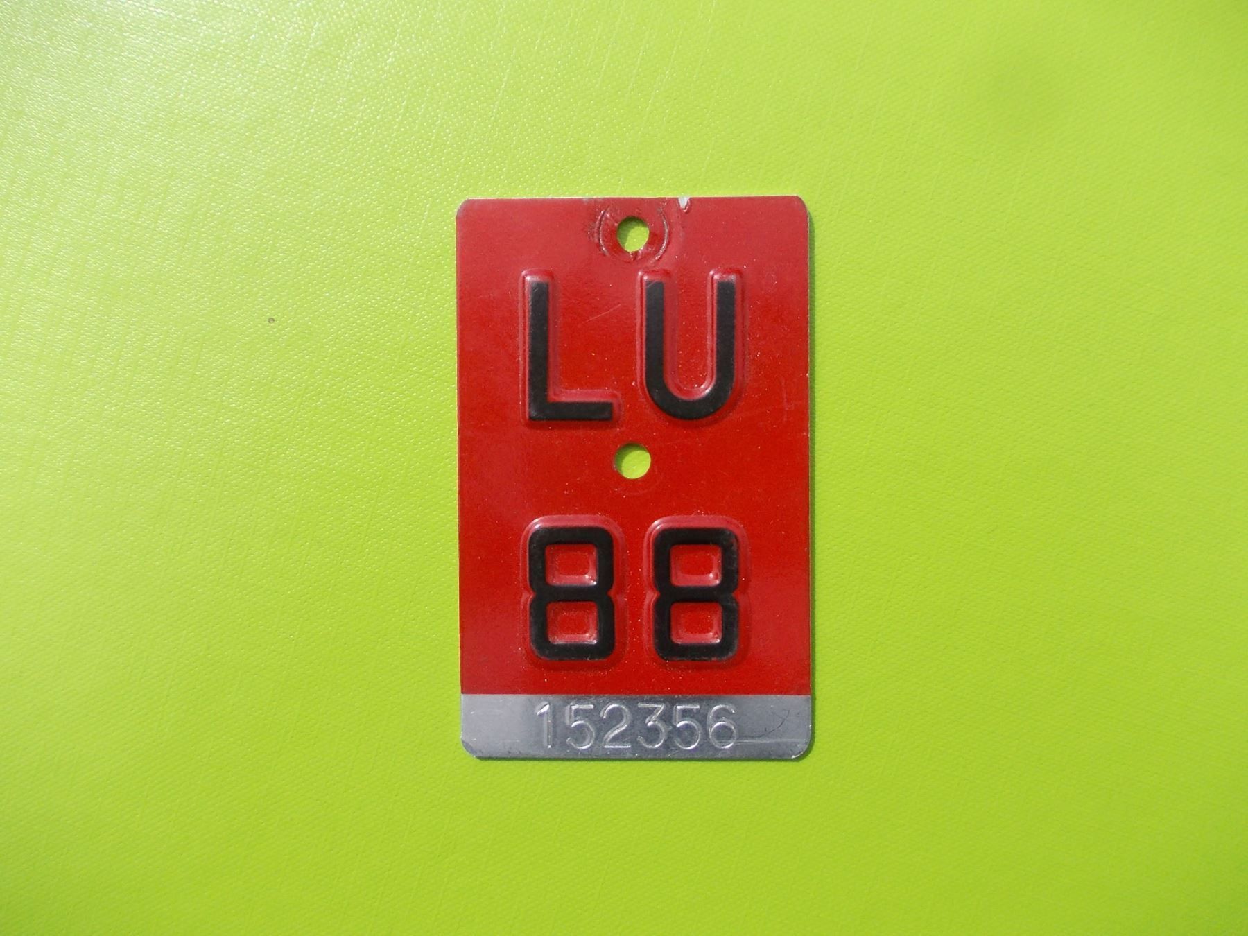 Insegne: Velonummer / Fahrradnummer  LU 88 – Usato da Gsteigwiler venduto da HORMIGA21