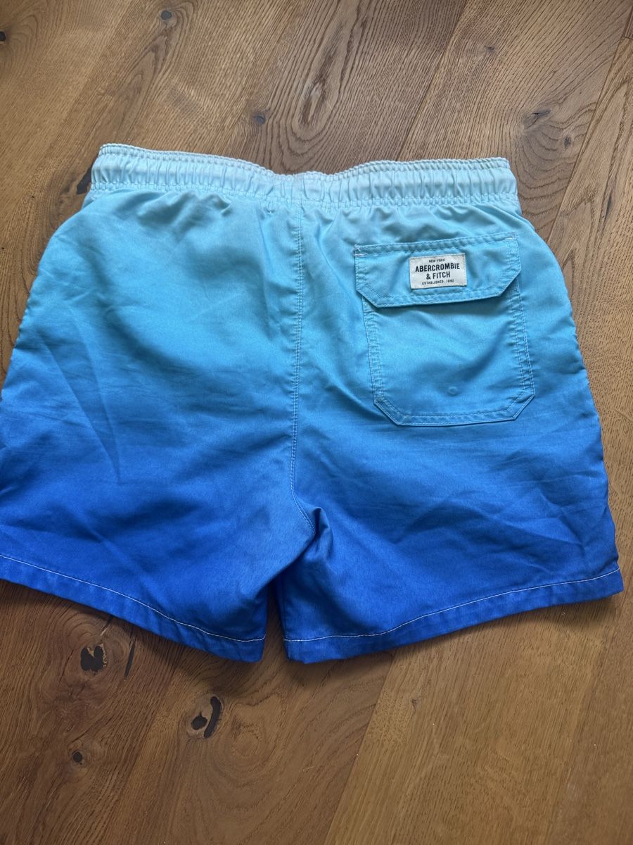 Abercrombie Pantaloni: Abercrombie & Fitch Badehose M  – Usato da Netstal venduto da Svenswiss 2