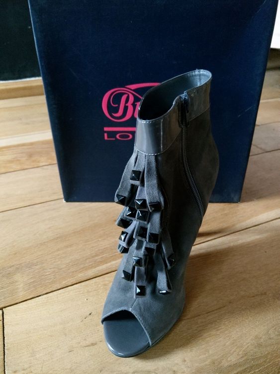 Buffalo Stiefeletten Grau
