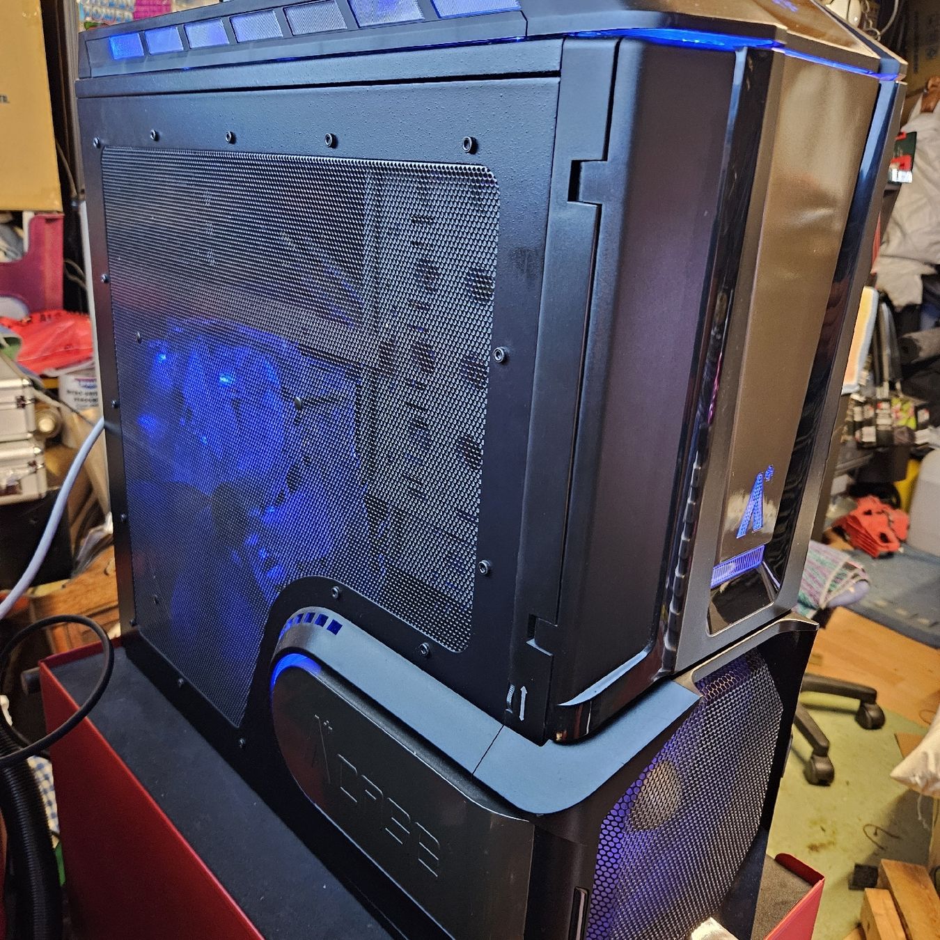PC: Gamer PC mit grossem Tv – Usato da Thun venduto da Engel114 6