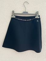 Jupe Calvin Klein 10 ans