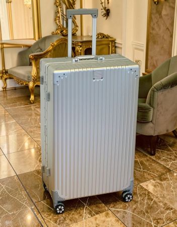 neuer XL 100% ALU TSA REISEKOFFER KOFFER SILBER 78CM NEU