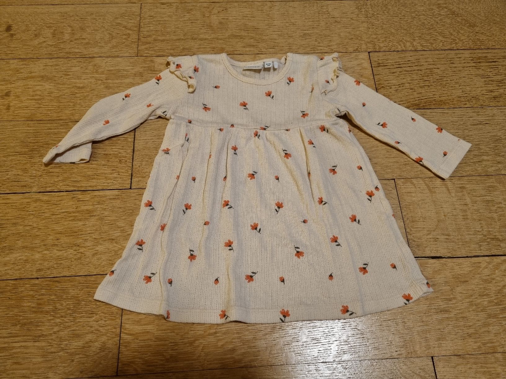 Lotti & Set di vestiti: Schönes Mädchen-Kleiderpaket Gr. 74 – Usato da Chur venduto da urs_x8x8 6