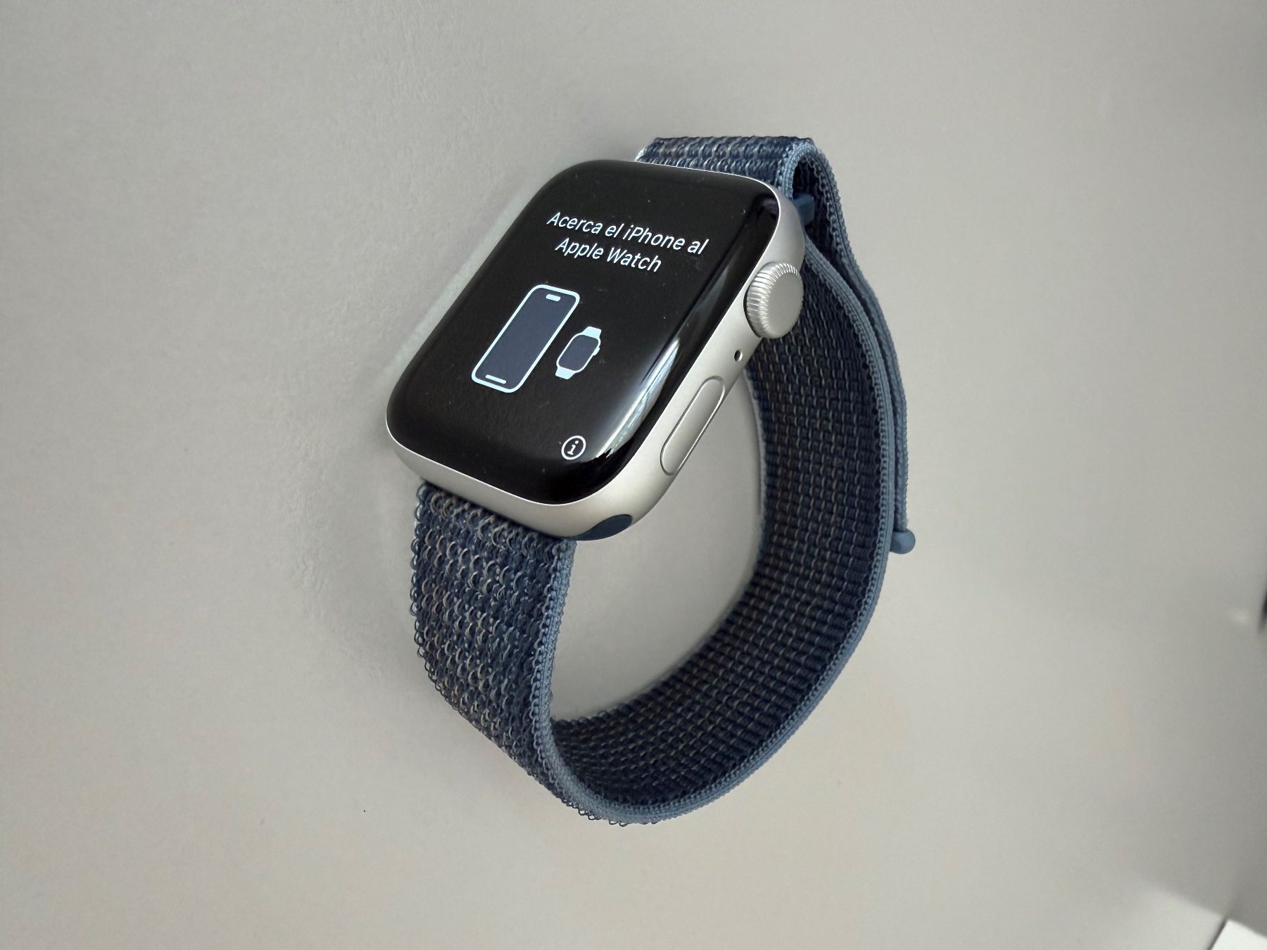 Apple Smartwatch: Apple Watch SE 2 (44mm) GPS – Nuovo e nell'imballaggio originale da Liebefeld venduto da ds078