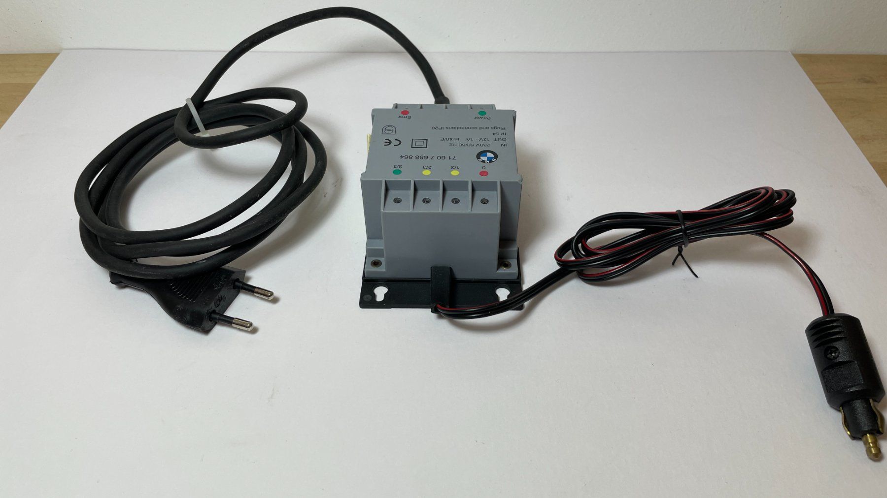 Chargeurs batteries: Chargeur de batterie Moto BMW type R – D'occasion à Chancy par alexFavre 2