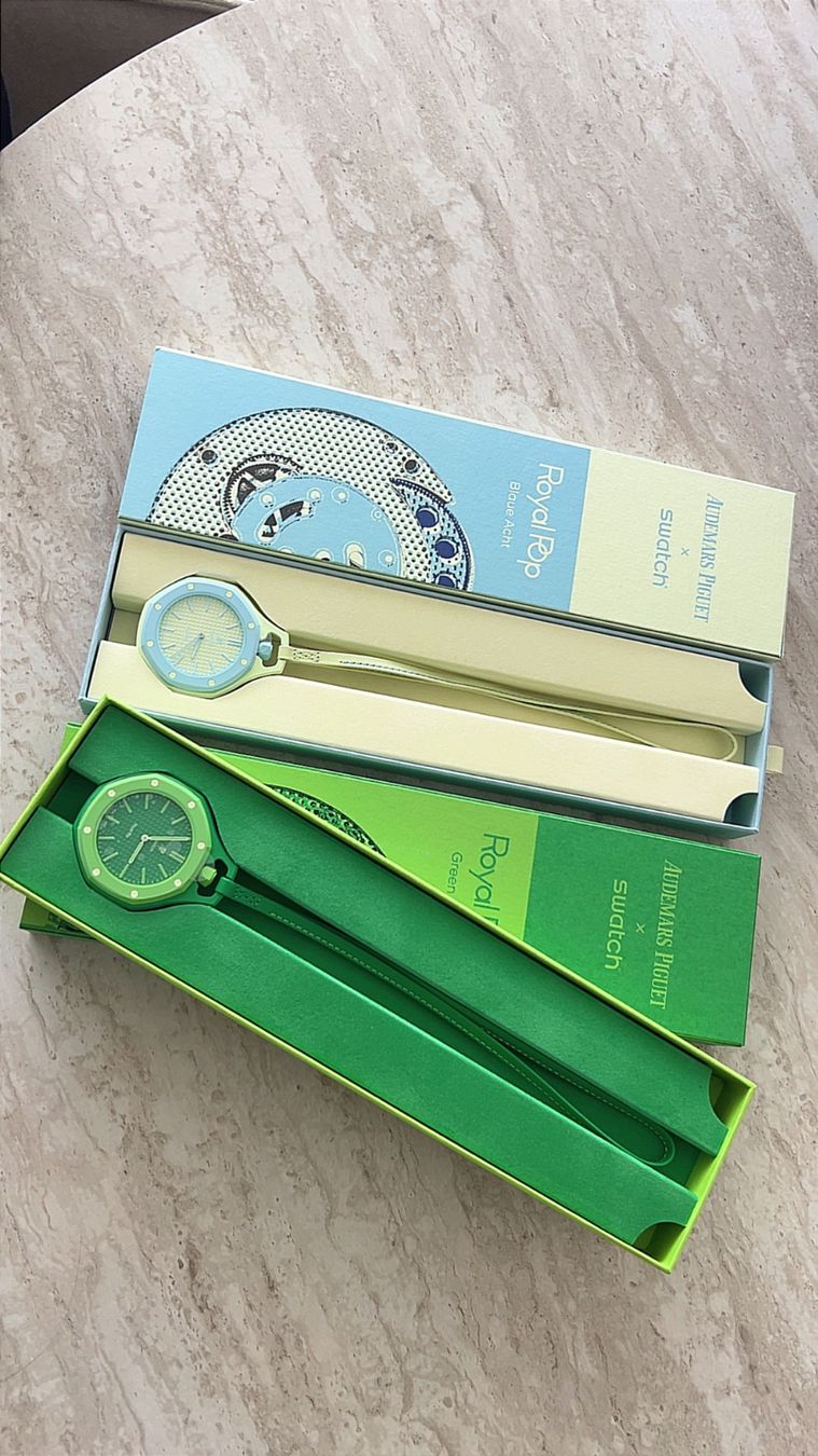 Swiss Orologi: 2 Für 999.- AP x Swatch - Green Eight mit passendem Armband – Nuovo e nell'imballaggio originale da Dietikon venduto da preveen_1