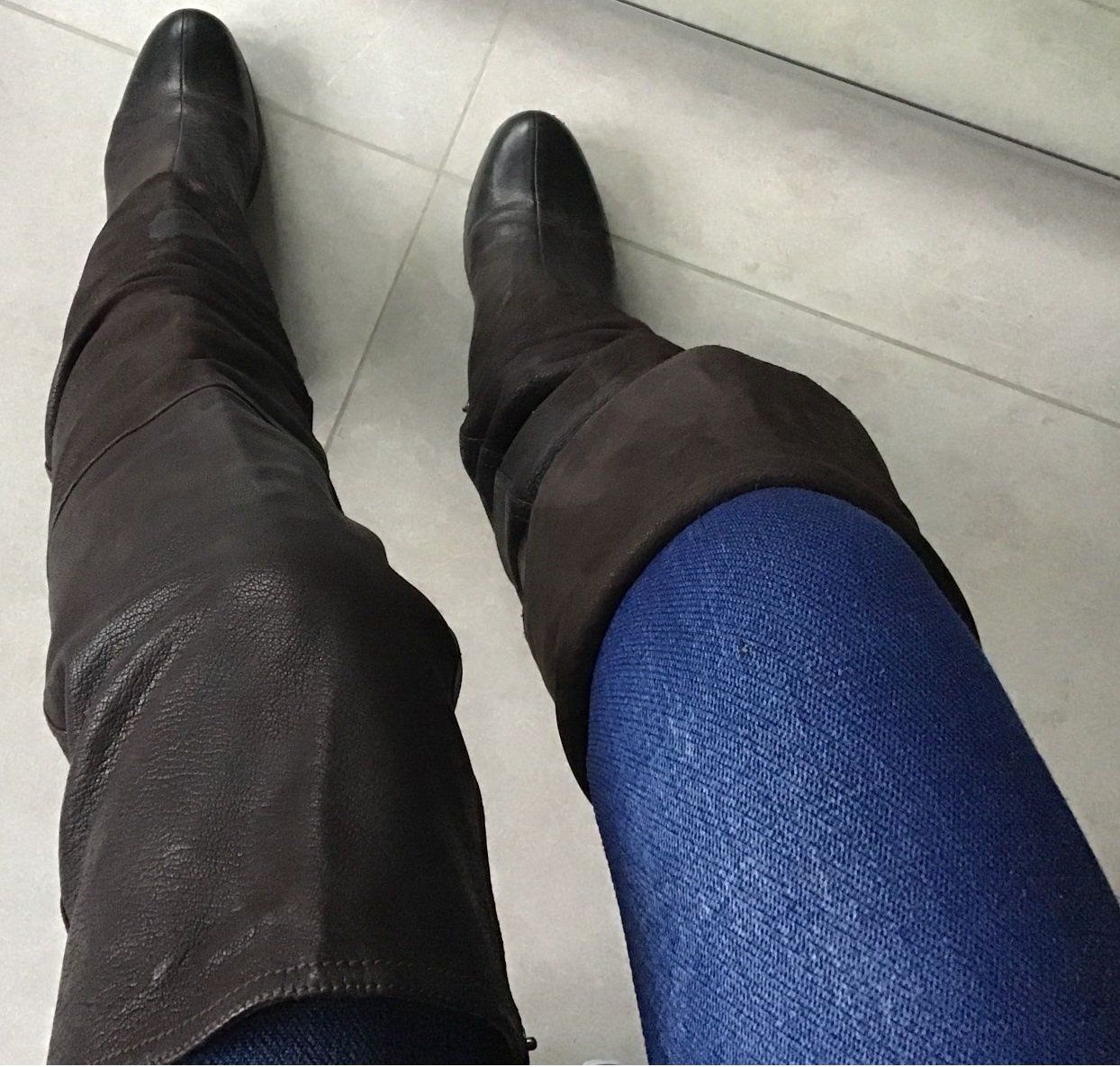 Prada Scarpe da donna: Cuissardes Overknees PRADA nubuck 37 – Usato da Cressier NE venduto da JPF_boots 2