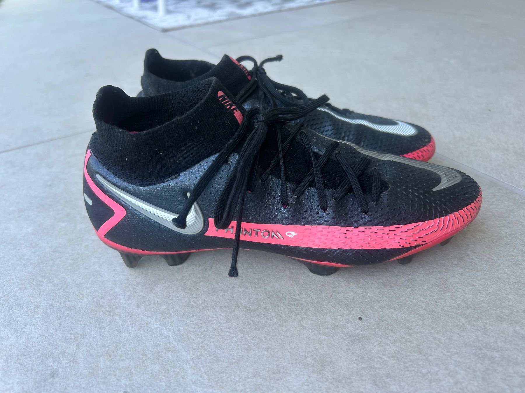 Nike Scarpe da uomo: Fussballschuhe Nike Phantom GT Gr. 38.5 – Usato da Herrliberg venduto da lisaabe 2