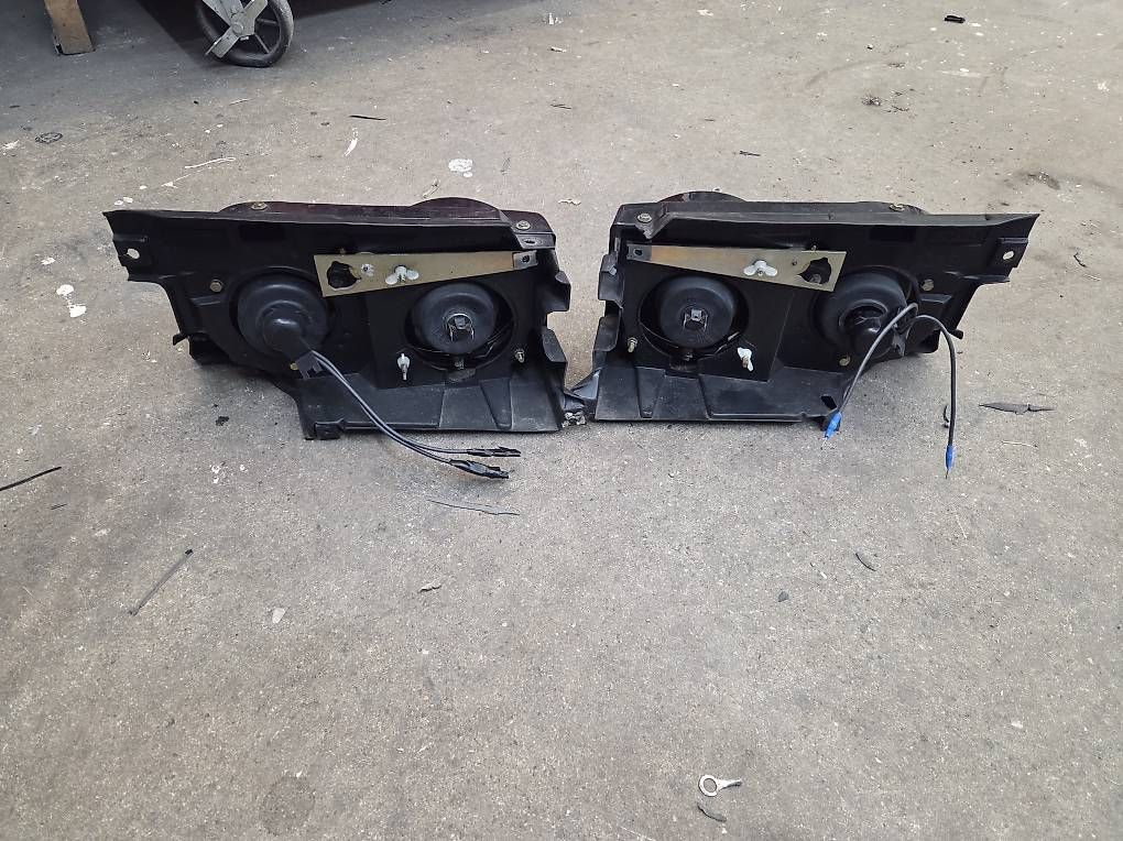 Fari: Opel Kadett gsi Doppelscheinwerfer – Usato da Gossau SG venduto da Z20let 3