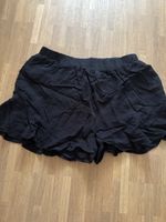 Kurze Hose schwarz Grösse 34 Mint & Berry