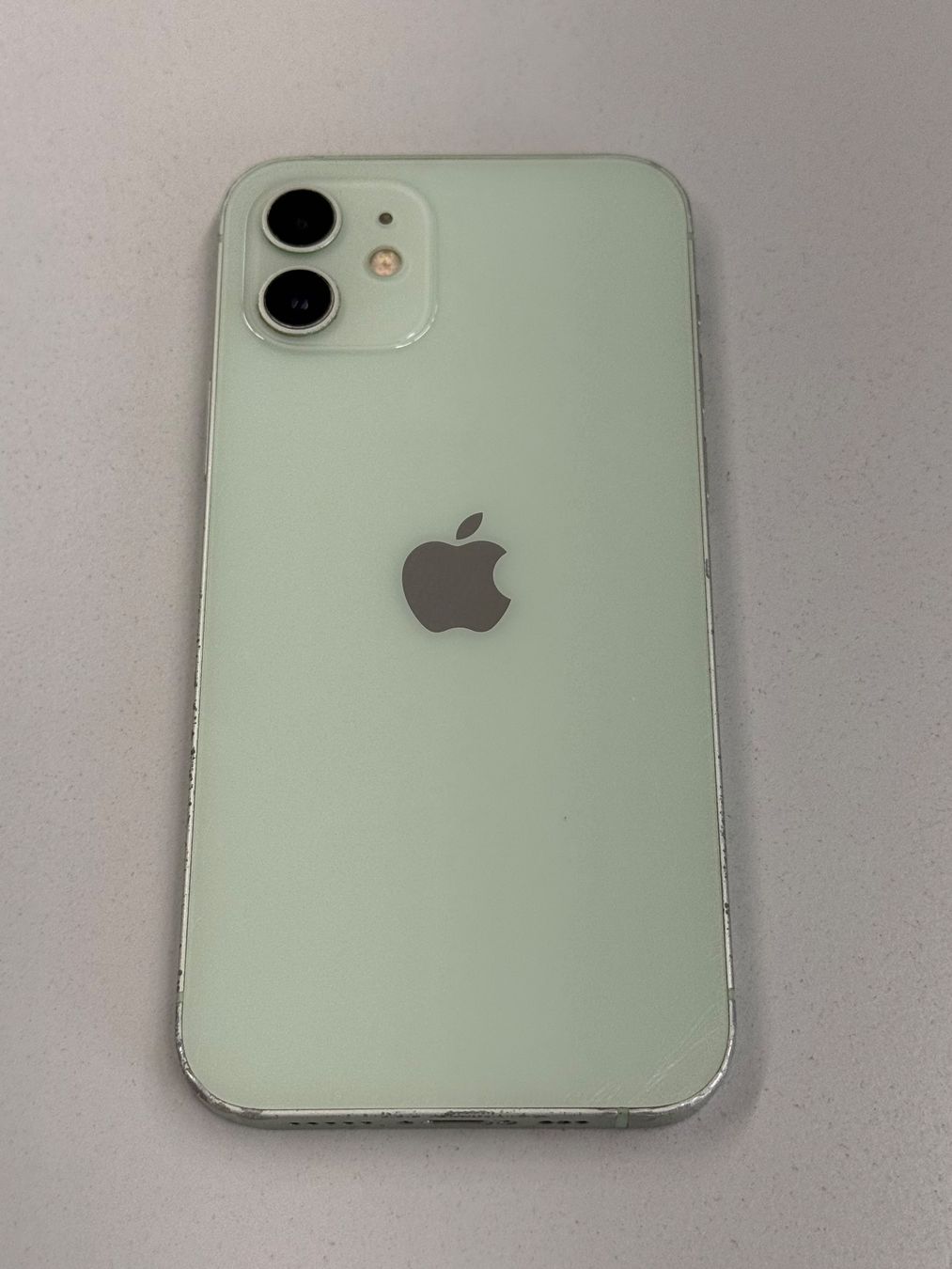 Apple Handys / Smartphones: iPhone 12 64GB (Refurbished) – Gebraucht aus Zug von ElPhone