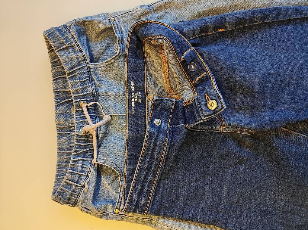 Pantaloni: Jeans Gr. 140 – Usato da Windisch venduto da Dan.Win 1