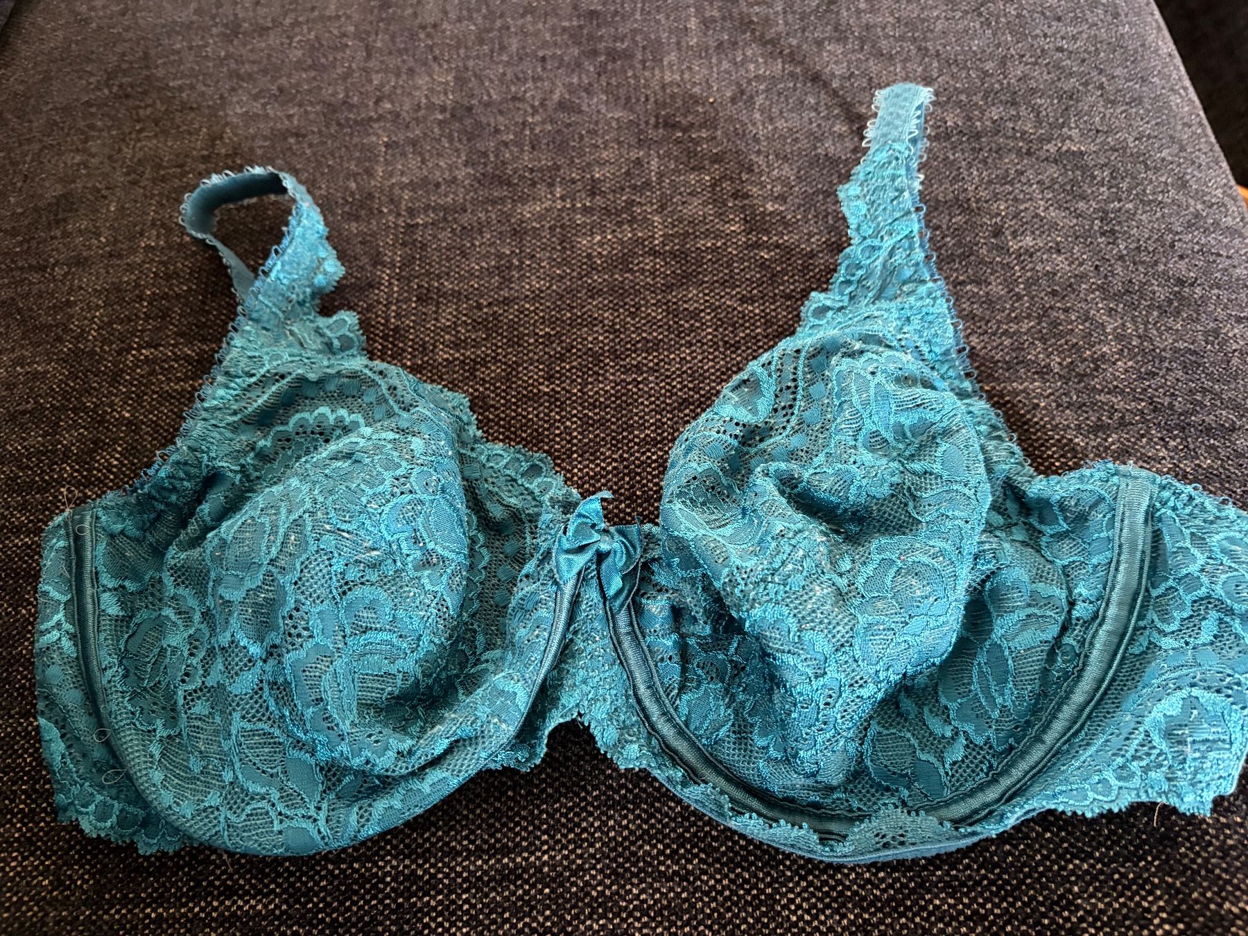 Altra biancheria intima: 4 soutiens gorge de marque – Usato da riddes venduto da lauali01 5