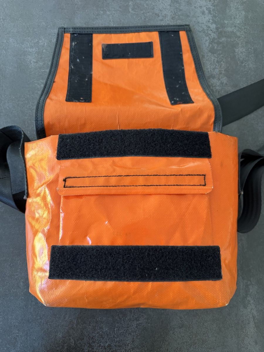 Freitag Borse: Sac Freitag F11 Lassie orange – Usato da Aproz (Nendaz) venduto da zeavendre 6